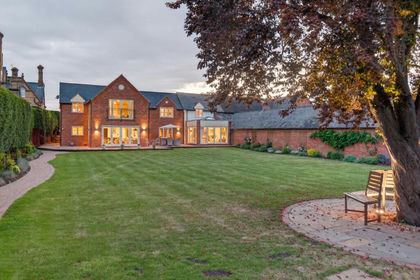 Barn Conversion for sale in Stoke Hammond