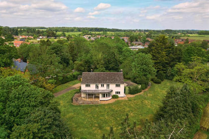 1.1 acres of House with Land for sale in Redenhall with Harleston