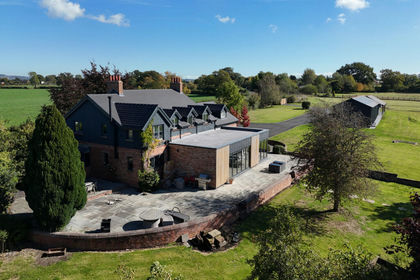 5 acres of Country Home for sale in Hargrave and Huxley