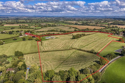 41 acres of Agricultural Land for sale in Fifehead Neville
