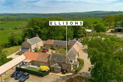 42 acres of Equestrian property for sale in Midlothian