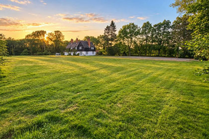 3.3 acres of House with Land for sale in Mattingley
