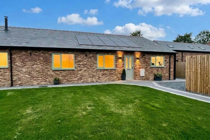 Land for sale in Mollington