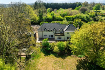 2 acres of House with Land for sale in Bledlow-cum-Saunderton