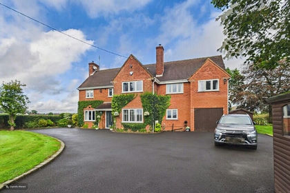 2.1 acres of House with Land for sale in Leigh