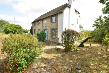 7.3 acres of Agricultural Land for sale in Chelsham and Farleigh