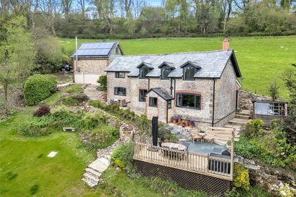 8.2 acres of House with Land for sale in Membury