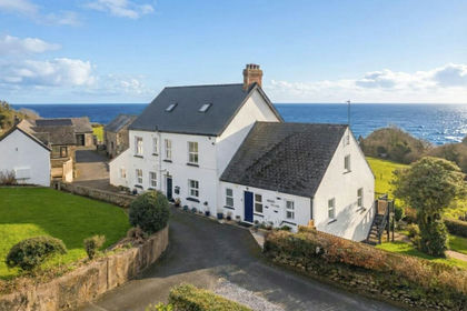 8.9 acres of House with Land for sale in Amroth