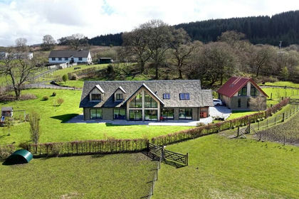 4.5 acres of House with Land for sale in Argyll, Bute and South Lochaber