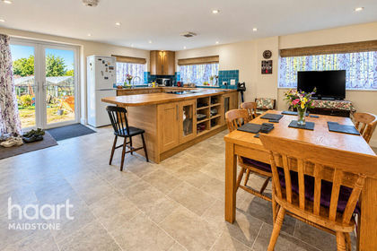 1.1 acres of House with Land for sale in West Farleigh