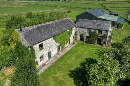 Holiday Let Property for sale in Wardlow