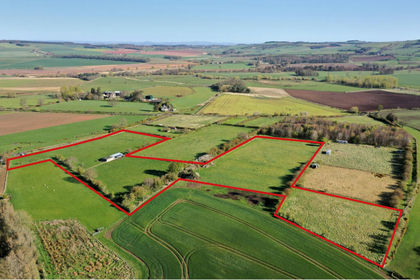 7.9 acres of Equestrian property for sale in Berwickshire, Roxburgh and Selkirk