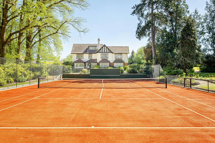4.5 acres of House with Land for sale in Little Hallingbury