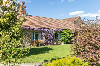 1.8 acres of Cottage for sale in Grimstone