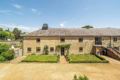 Barn Conversion for sale in Potterspury