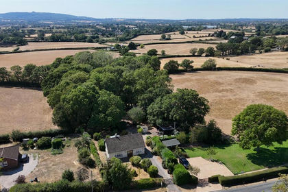 3 acres of House with Land for sale in Rudford and Highleadon