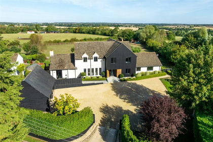 1.5 acres of House with Land for sale in Akeley