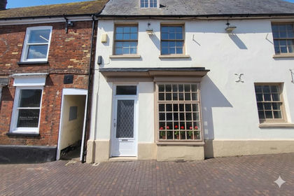 Historic House for sale in Newport Pagnell