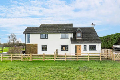 9 acres of House with Land for sale in Cold Ashby