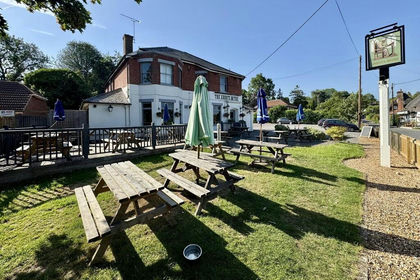 Pub for sale in Chilbolton