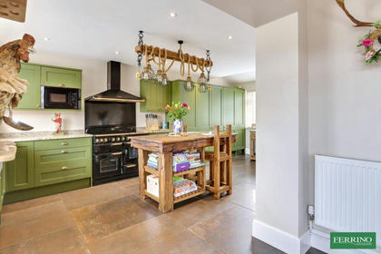 6.5 acres of Equestrian property for sale in Alvington