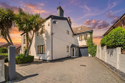1 acre of House with Land for sale in Scarisbrick
