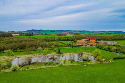 225 acres of Farm for sale in Nunthorpe
