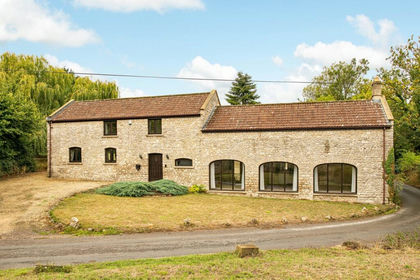 2 acres of Barn Conversion for sale in Hemington
