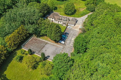 1.5 acres of House with Land for sale in Hamble Valley
