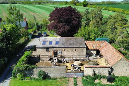 1.4 acres of Farmhouse for sale in Colsterworth