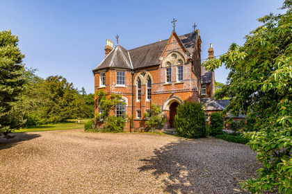 10 acres of Country Home for sale in Asterby