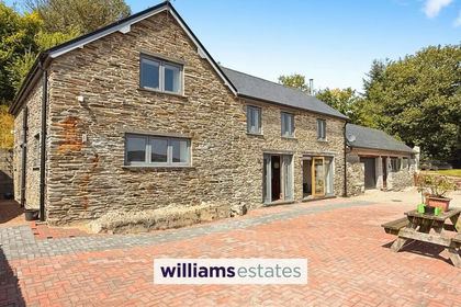 Barn Conversion for sale in Bryneglwys