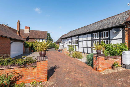 Barn Conversion for sale in Bidford-on-Avon