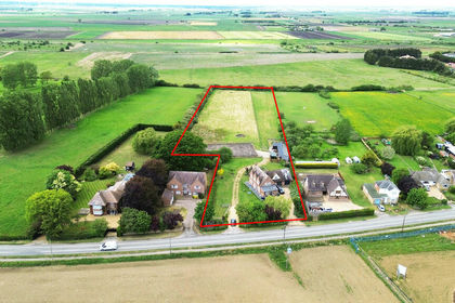 3.5 acres of House with Land for sale in Chatteris