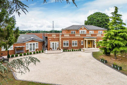 4.9 acres of Land for sale in Perton