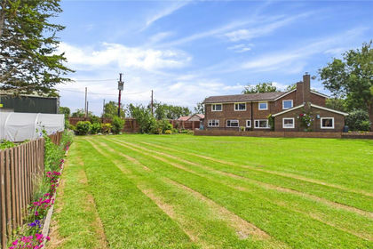 1.3 acres of House with Land for sale in Burghfield