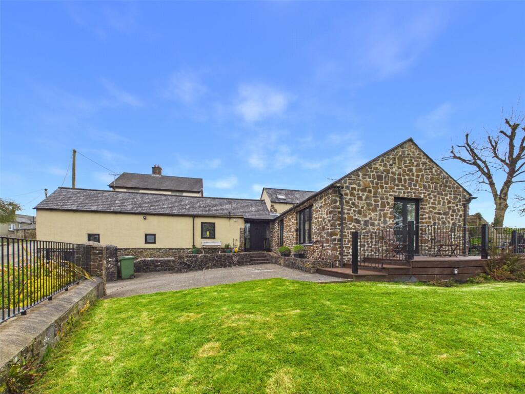 Barn Conversion for Sale in Sutcombe, Devon | LandSale