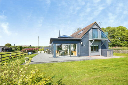 Barn Conversion for sale in Swingfield