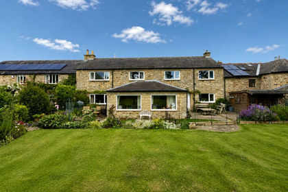 Barn Conversion for sale in Warden