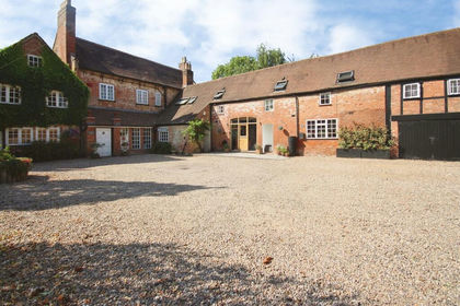 Barn Conversion for sale in Shrewley