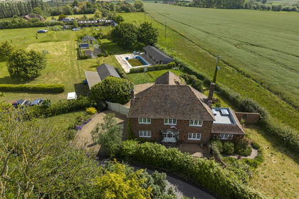 4 acres of House with Land for sale in Wickhambreaux