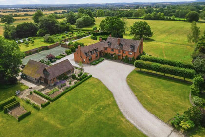 3.3 acres of House with Land for sale in Snitterfield
