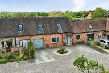 Barn Conversion for sale in Stoneleigh