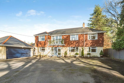 2.5 acres of Land for sale in Aldermaston