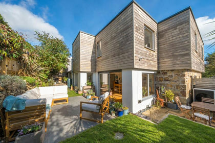 Barn Conversion for sale in Cubert