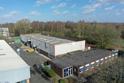 Warehouse for sale in Woolston