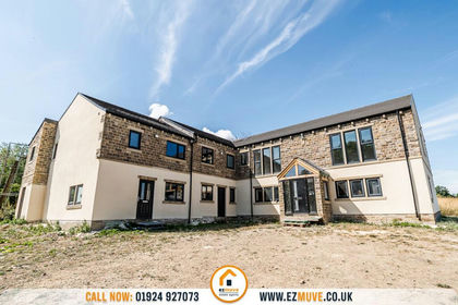 3 acres of House with Land for sale in Spen Valley