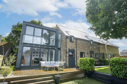 Barn Conversion for sale in Ely