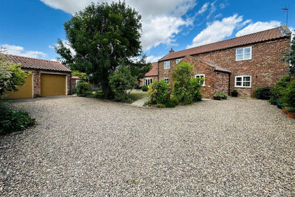 Barn Conversion for sale in Asselby