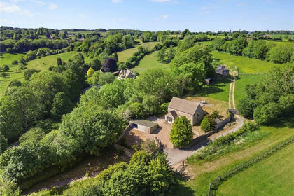 3.2 acres of House with Land for sale in Chedworth